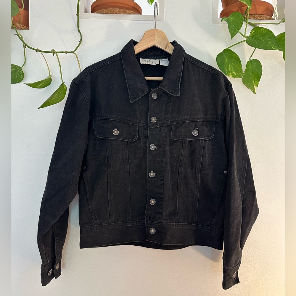 Vintage Black Denim Jacket 100% cotton Karuba Street